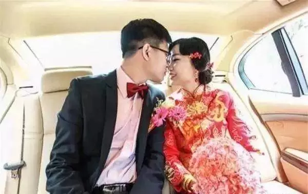 丈夫出差,我深夜睡不著給他打電話,忘掛電話,聽到聲音我淚如雨下