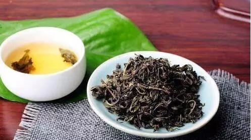 胃疼難忍,用這個樹葉煮水喝,治胃病,效果好,且沒有藥物副作用哦!