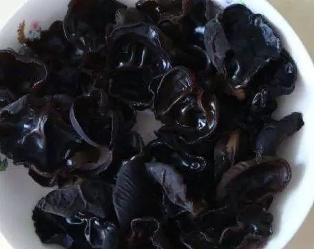 常吃這 8 種食物,能把肺部的毒素全部吸光,整個人年輕了很多!