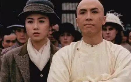 暗戀黎明與方中信同居3年,美針去掉半條命,如今49歲美過李嘉欣