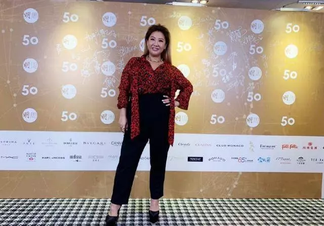 鄭少秋女兒終於瘦了，甩掉50斤變身女神，曾經照片讓無數男人心動