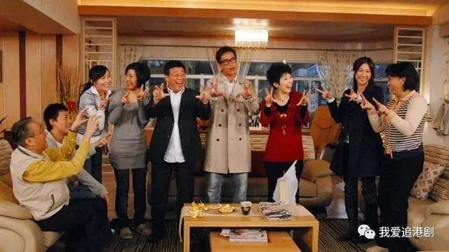 她曾演《溏心風暴》少年鍾嘉欣，沒想到10年後如今變「美女主播」！顏值堪比港姐