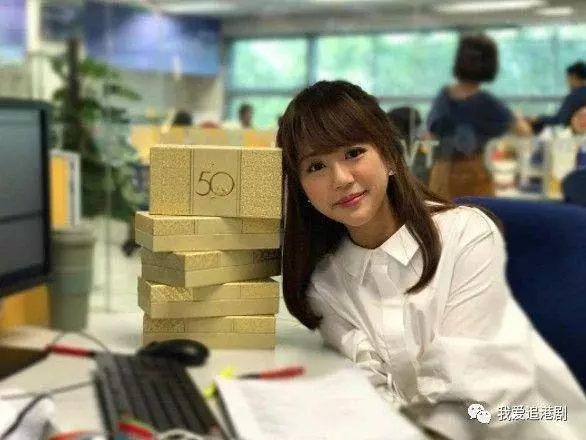 她曾演《溏心風暴》少年鍾嘉欣，沒想到10年後如今變「美女主播」！顏值堪比港姐