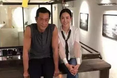 古天樂宣萱活動同框,舉止親密惹人懷疑,網友喊話在一起