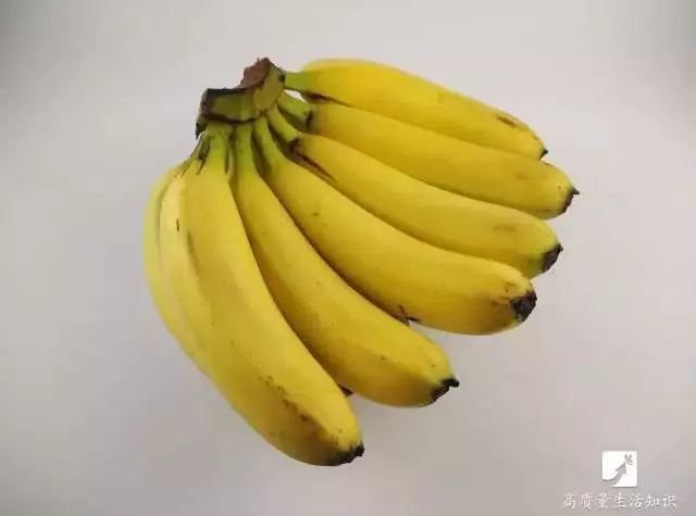香蕉容易發黑腐爛?這樣做,放一星期也照樣新鮮