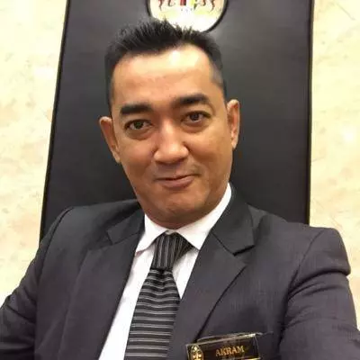 最新轟動【納吉今日被提控拒坐在被告欄】結果檢察官...傻眼了!