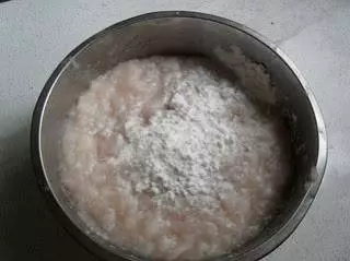 鮮味十足,毫無腥味,QQ彈彈的手工魚丸,非常好吃!!