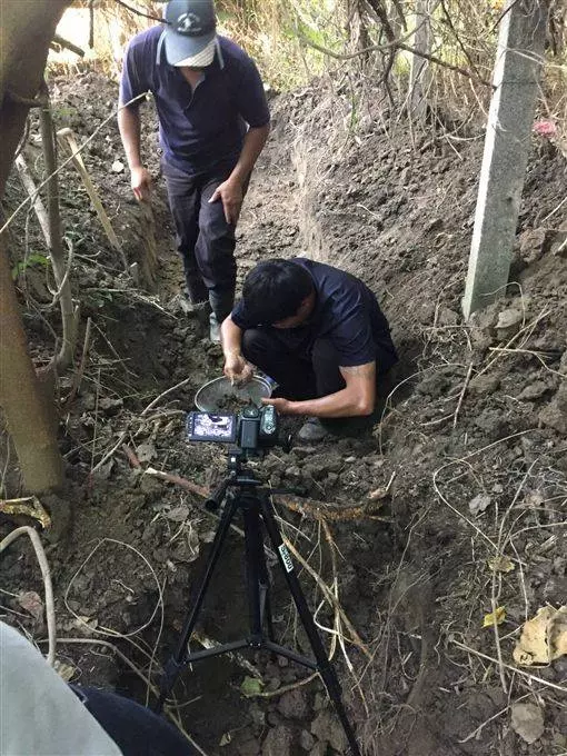 【轟動世界】惡魔男子7年內殺死了3子女,阿公妻子助棄屍!!