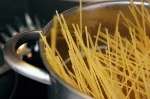 泡完的茶包別扔掉,還有很多用處