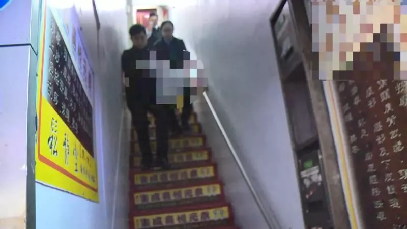 2歲男童遭餓死!生母老家直擊驚見恐怖真相!