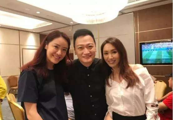 這才是真正的豪門,父親身價百億,為繼承家產退出娛樂圈