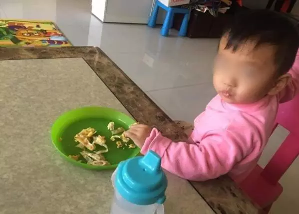 【2歲童疑餓死】傳生母驗屍後身上有腐臭味!