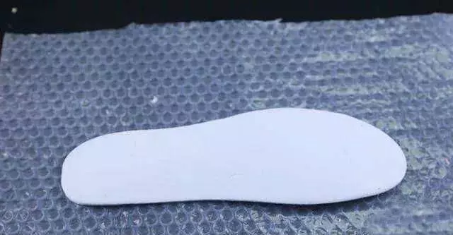 快遞盒裡的氣泡膜別丟掉,留在家裡特別值錢,後悔現在才知道。