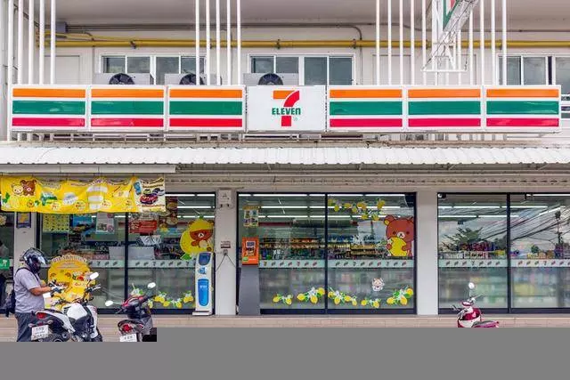 泰國7-11便利店「冷門」服務真不少!洗衣服、寄郵件,無所不能!