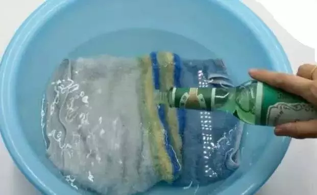 房間裡掛一條毛巾太厲害了,好多人都不明白有啥用,現在知道不晚
