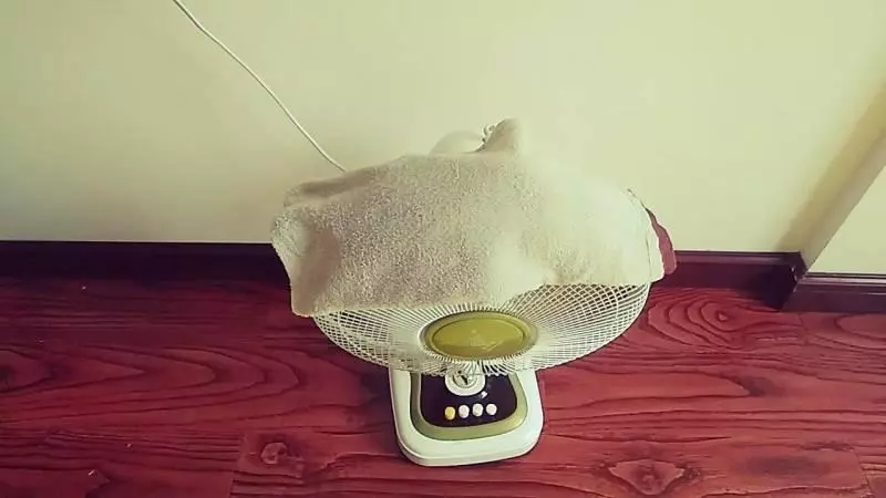 房間裡掛一條毛巾太厲害了,好多人都不明白有啥用,現在知道不晚