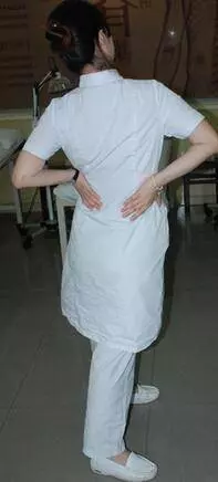 每天早上做脊椎操,幫你趕走腰痠背痛