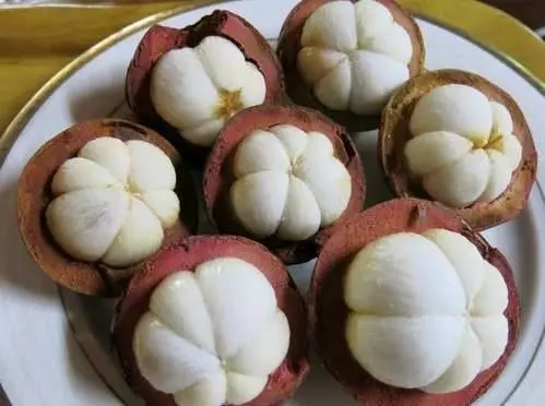 糖分非常的高,晚上這8種水果不能吃