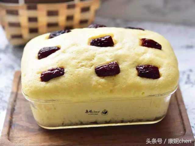 這發糕有蛋糕的香味和口感,做法更簡單,柔軟有彈性,好吃不上火