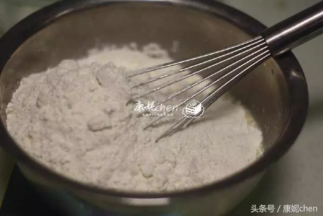 這發糕有蛋糕的香味和口感,做法更簡單,柔軟有彈性,好吃不上火