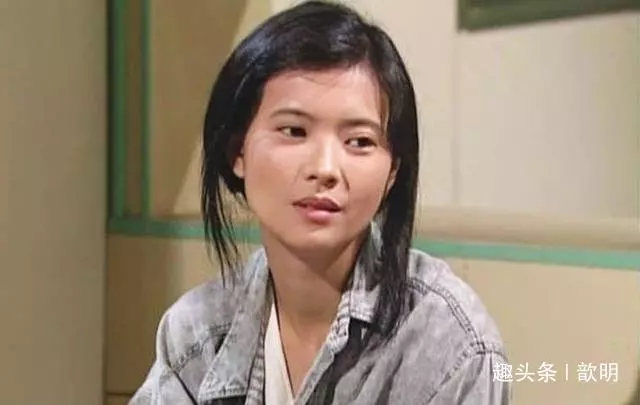 曾寶儀在節目主動替父回應「藍潔瑛事件」,果然虎父無犬女