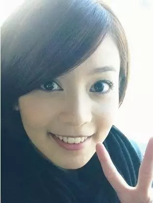 周渝民和老婆喻虹淵的「狗糧」結婚照終於曝光,網友:捂了三年才曝也是厲害!