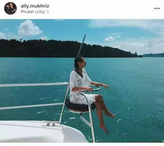 最新曝光 ! 敦馬孫女富裕生活曝光!!
