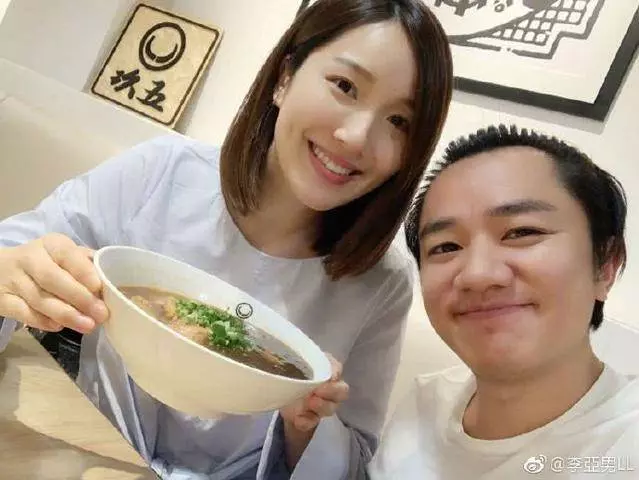 王祖藍不願進產房抱女兒,僅用2字說明理由,網友確實可以理解