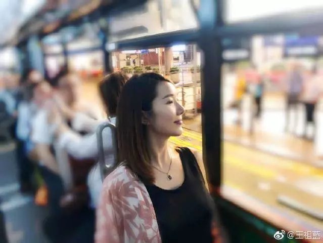 王祖藍不願進產房抱女兒,僅用2字說明理由,網友確實可以理解