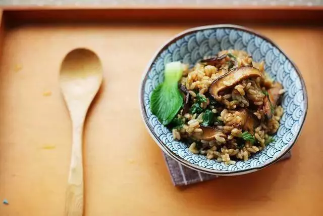 懶人必備簡單又好做的【9種炒米飯】大魚大肉吃膩了不如來碗炒米飯吧!
