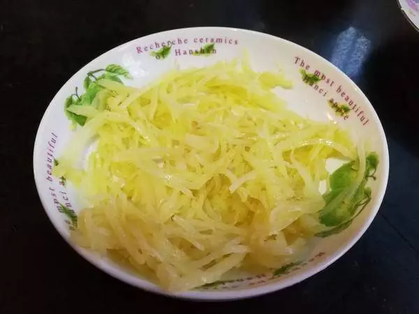 金絲蝦球: 大蝦加土豆,5分鐘出鍋,美味補鈣,強筋健骨,給孩子當早餐太棒