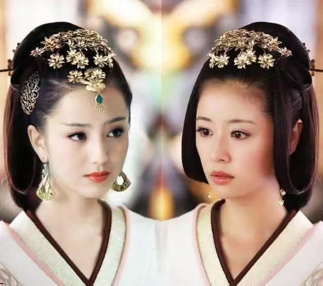 女星古裝撞衫:葉璇完敗,楊冪美不過大s,網友:誰丑誰尷