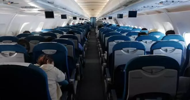 如何在空難中提高生存率?專家:機位的選擇是關鍵