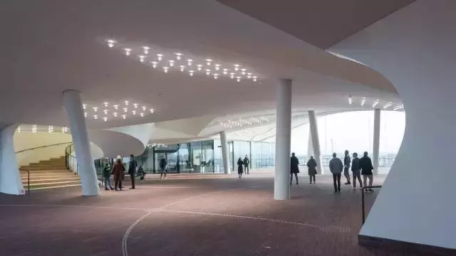 看看德國人的作品,這才是建築設計,我們叫「畫圖」……