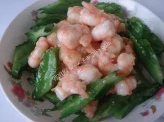 「這種植物」能對付多種疾病 ]，對健康很好效果。 