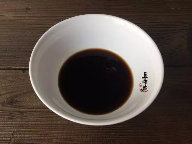 荷包蛋別放鹽了,這做法最好吃,2分鐘就會,風味十足,提神開胃