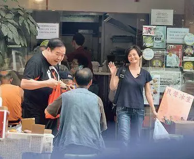 67歲鄭則仕負債纍纍,積蓄被一夜間捲走,最窮身上只有20元
