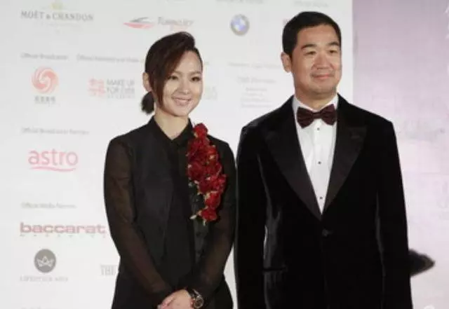 娛樂圈五對干父女,前三對是「模範父女」,後兩位讓乾女兒懷孕了
