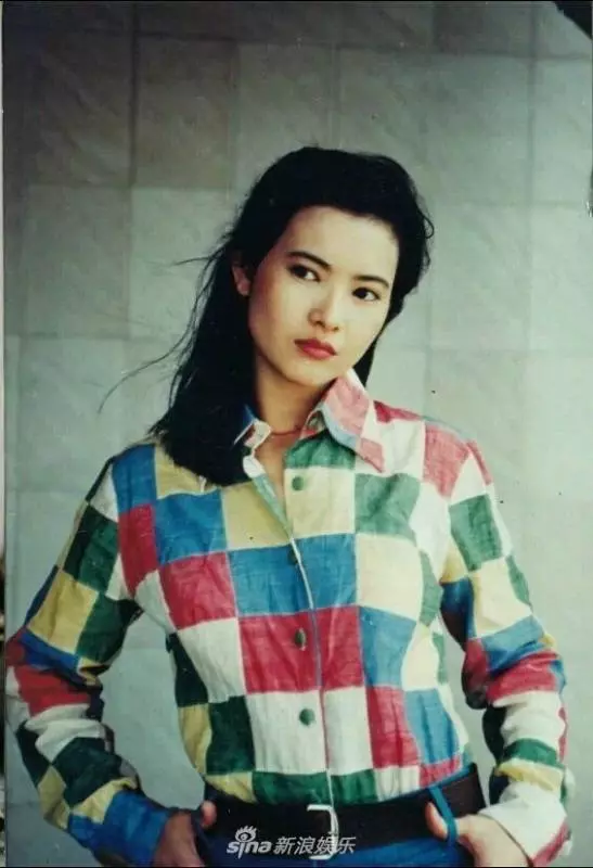 藍潔瑛四段感情離散收場,但沒想到傷她最深的卻是他,網友:可憐她含冤而終,暴斃而亡...