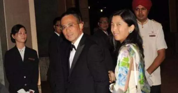 李嘉誠的大兒媳是她,怪不得梁洛施耗盡心思不能進入豪門