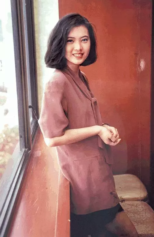 5年前劉嘉玲就暗示過藍潔瑛的不幸,TVB九龍女只有她最幸福