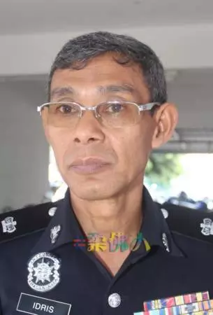 (大馬) 轎車撞休旅車華裔夫妻身亡、與2年幼兒女陰陽相隔 !