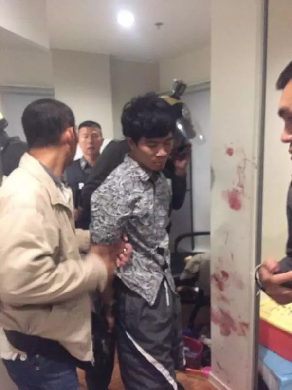 「嗑藥男」懷疑女友出軌,上FB直播公開毒打她!漂亮的臉蛋被打成豬頭,連眼睛都看不到!網民:「阿媽都唔認得」