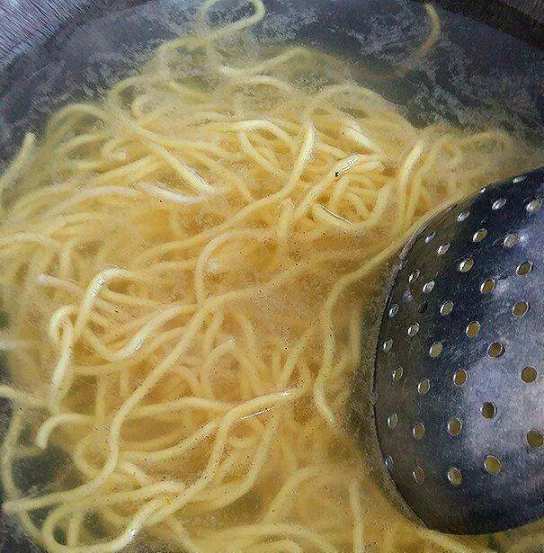 這道古早味叻沙,做法簡單,味道超級棒,天天吃都不膩!