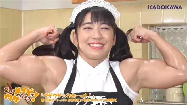 26歲甜美女「渾身都是肌肉」比男生還猛,穿女僕裝秀二頭肌「原來她私下有3種身分」!