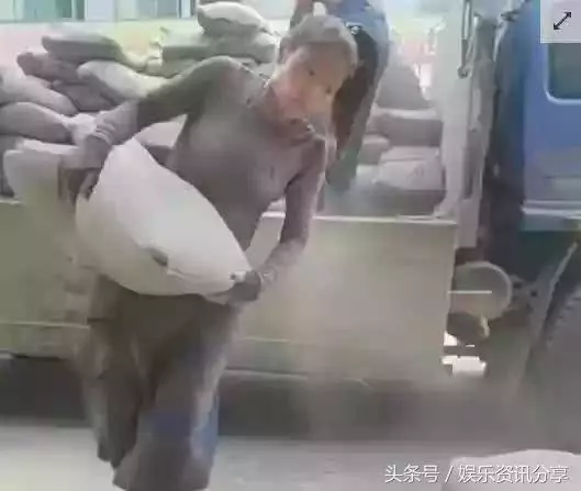 網紅「水泥姐」,真實身份讓人憤怒,網友:被耍了?