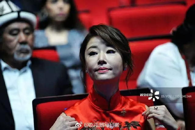 42歲林心如近照,無P圖暴露了真實顏值,這模樣讓網友們很意外