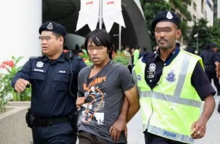13歲馬來婆偷吃禁果被人搞大肚子,家長無奈儘快安排結婚,結果警察上門抓人!被控硬上罪!