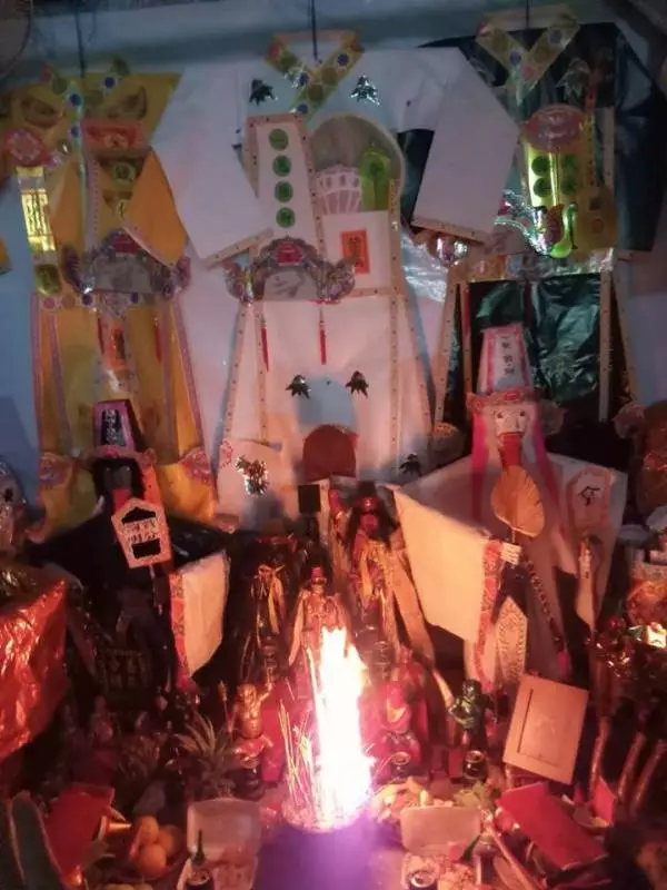 【有人爆料】大馬關丹《暗藏》一位神秘高人,解降大師