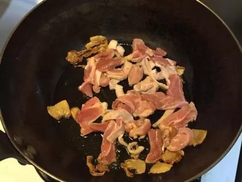 麻油雞飯的詳細做法,今天就來一鍋熟吧!!